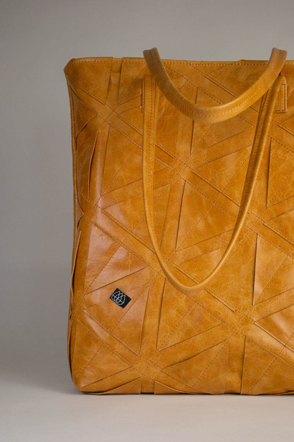 Pineapple Bag Cognac