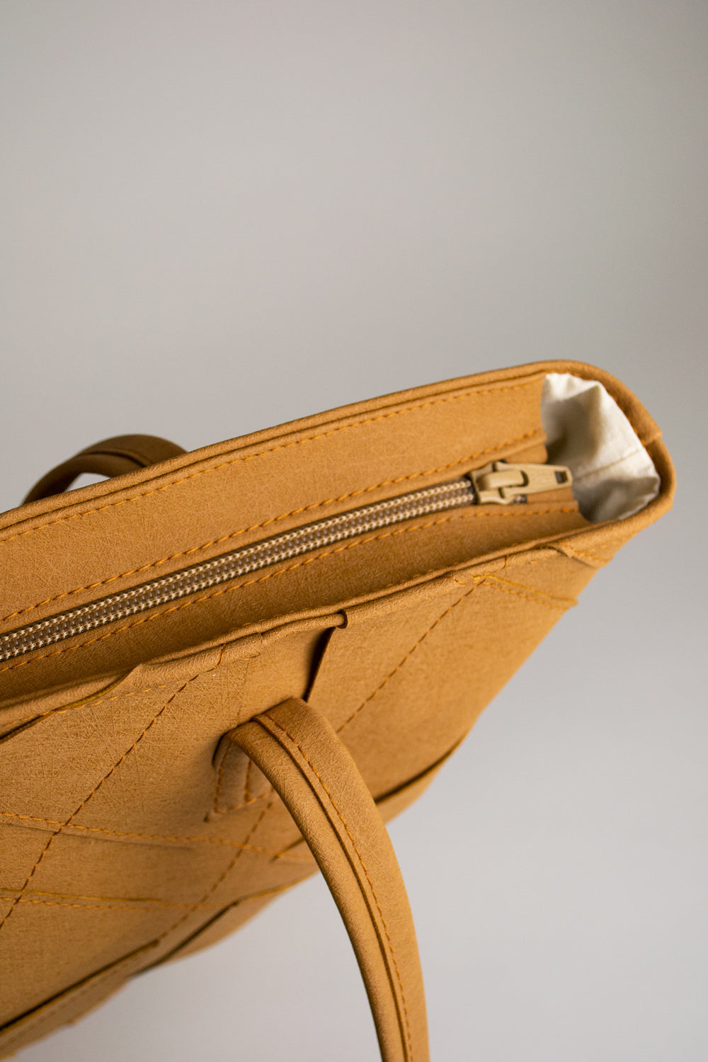 Pineapple Bag Fiber Cognac