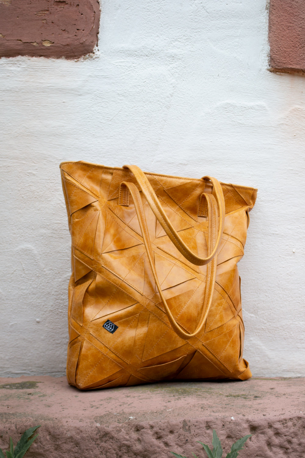 Pineapple Bag Cognac
