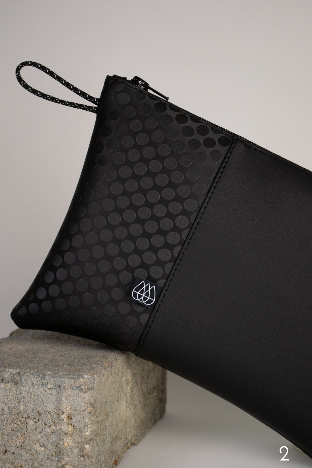 Pochette plate noir