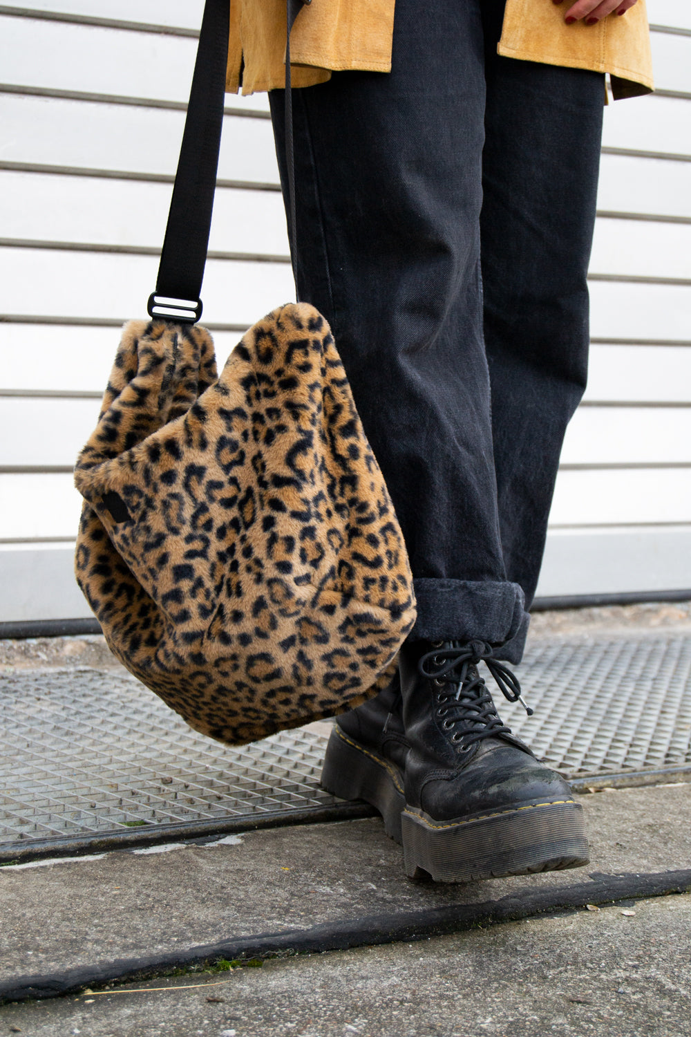 Crossbody Bag Fell / Leo Brown