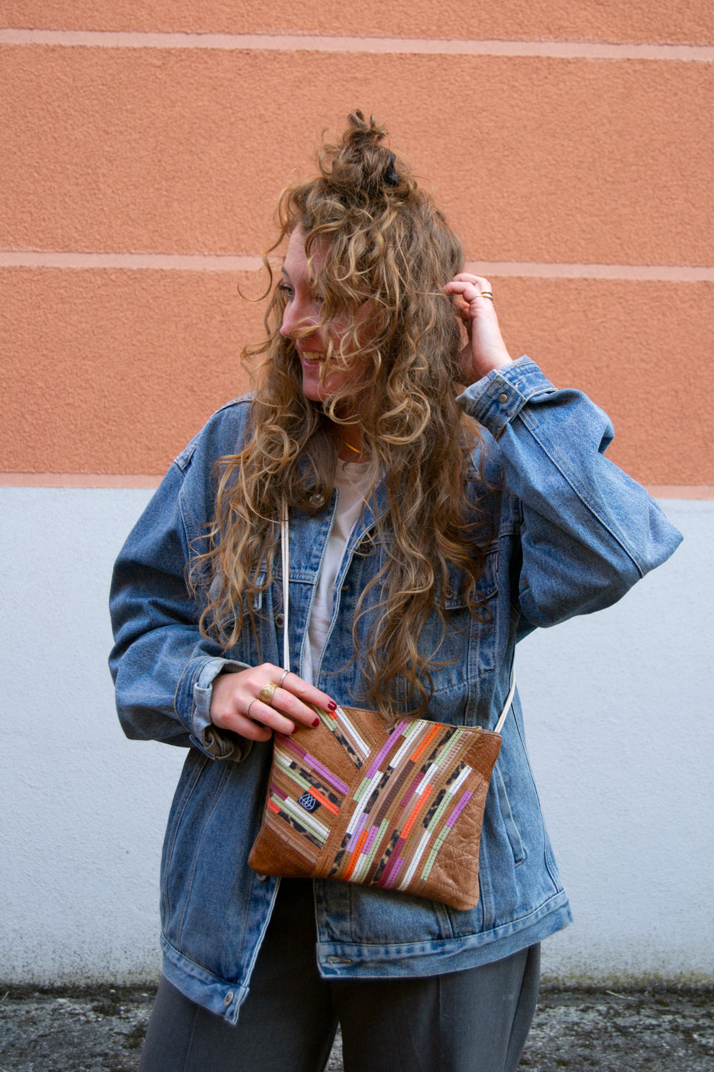 Festivaltasche Crazy Stripes / Cool / Medium