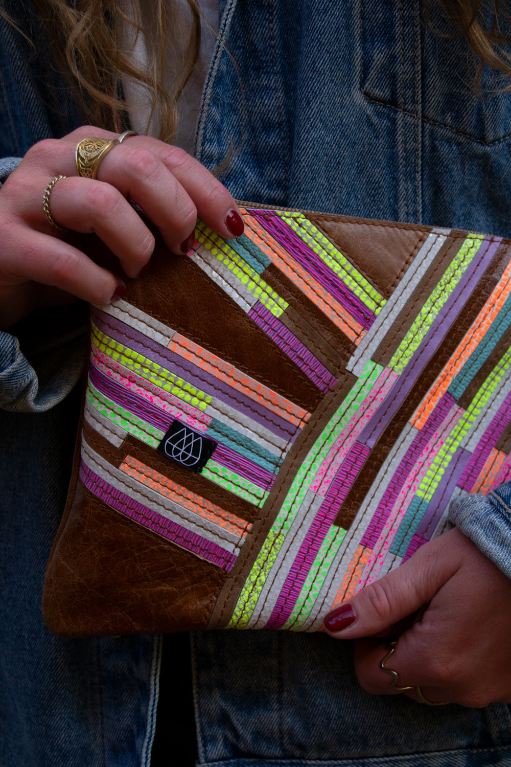 Festivaltasche Crazy Stripes / Bright Neon / Medium