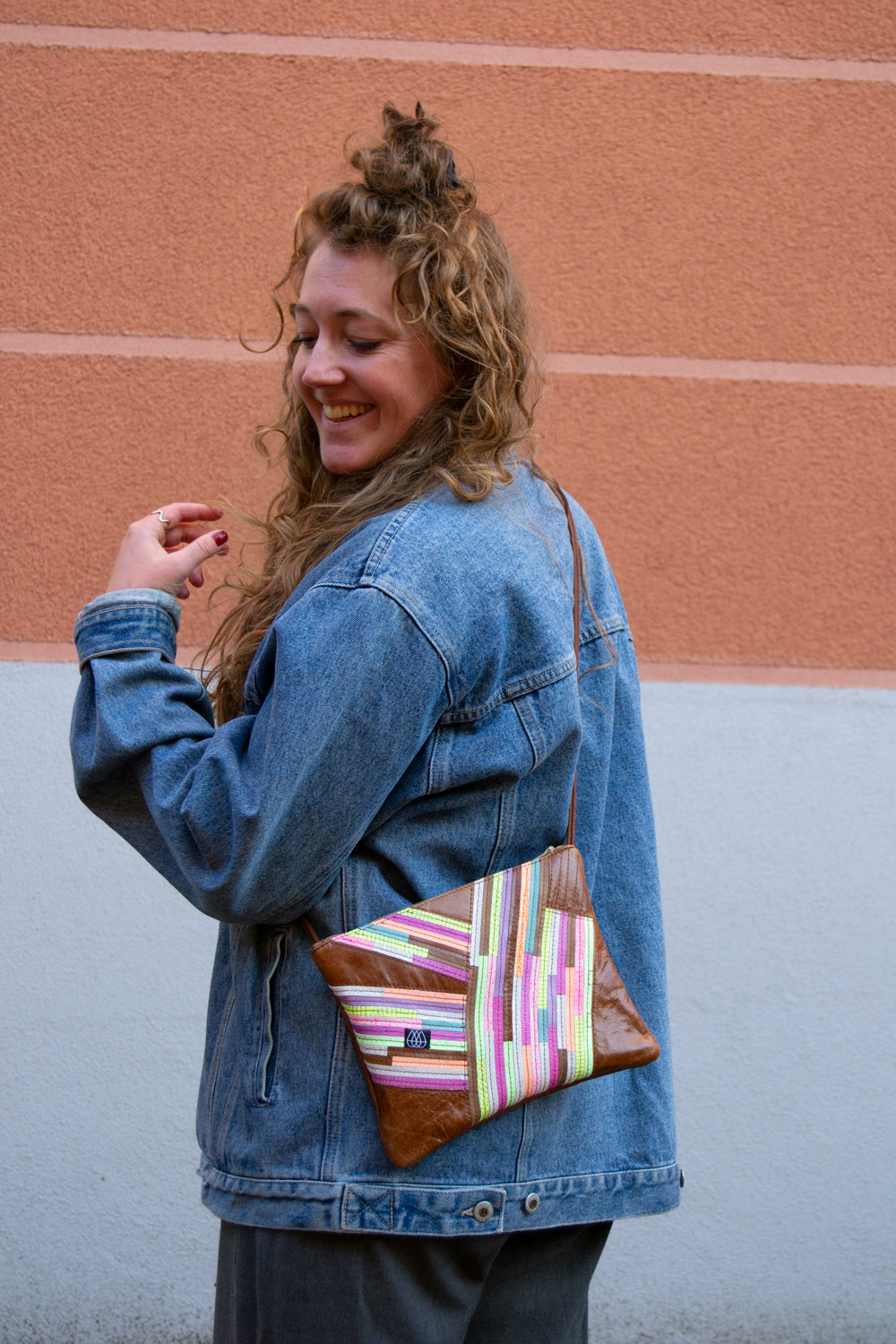 Festivaltasche Crazy Stripes / Bright Neon / Medium