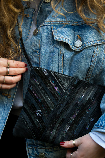 Festivaltasche Crazy Stripes / Black Metallic / Medium