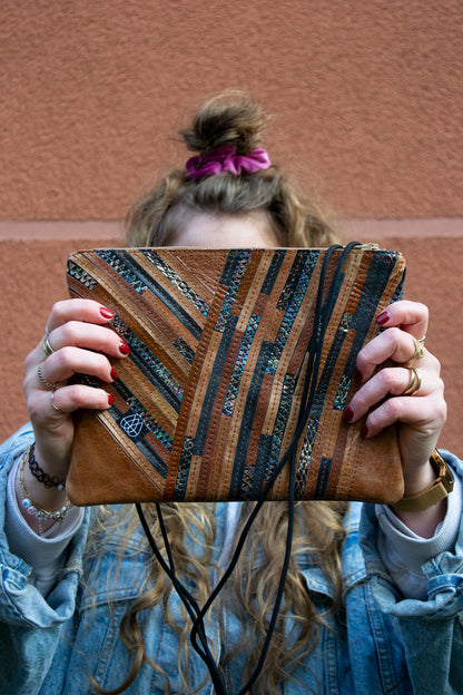 Festivaltasche Crazy Stripes / Brown Metallic / Medium