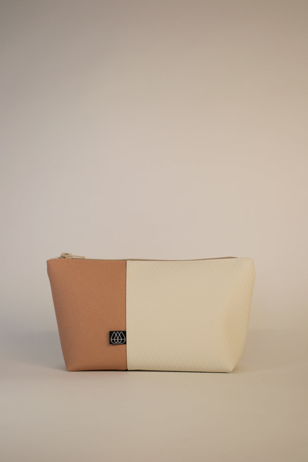 Pouch White Rose