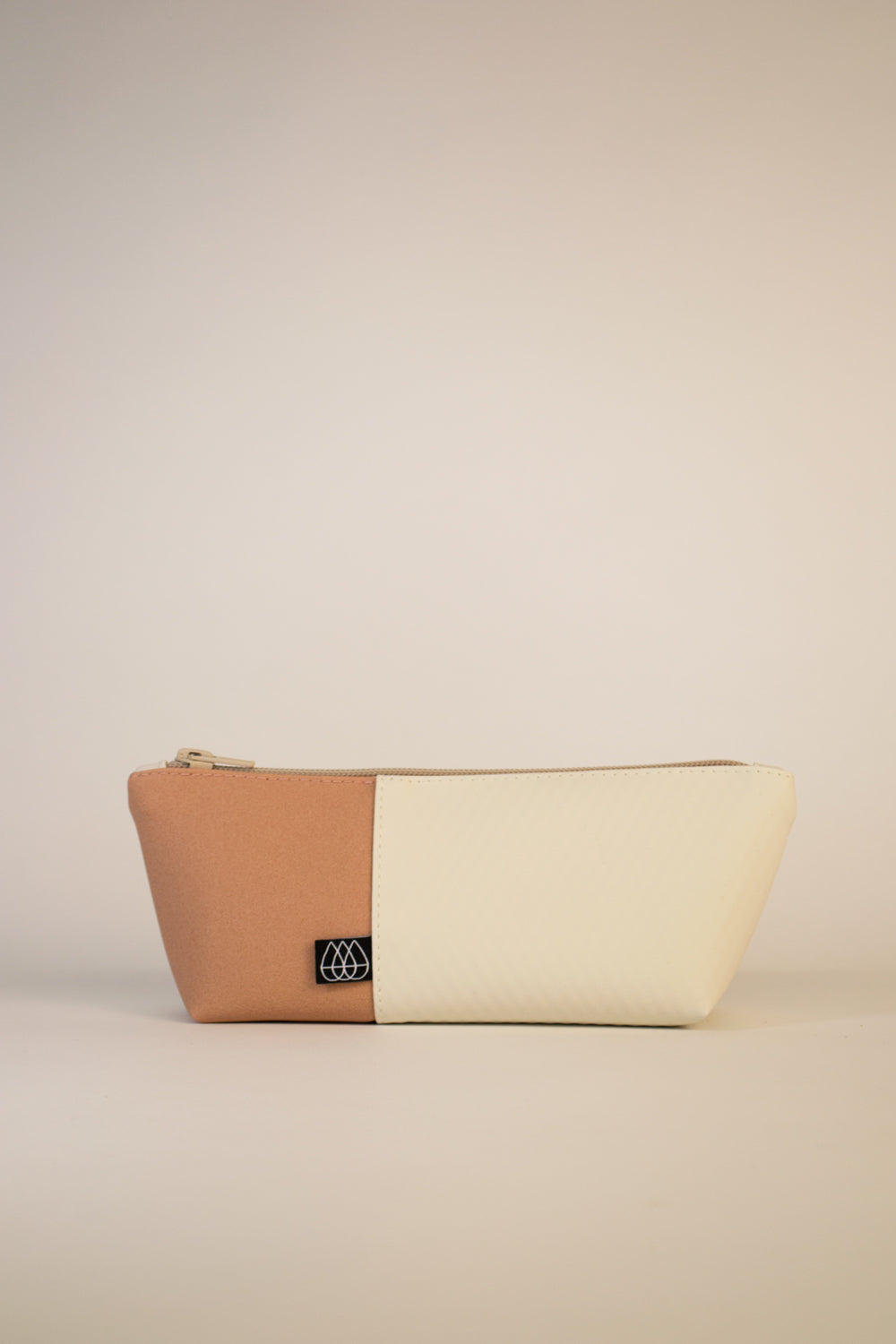 Pouch White Rose