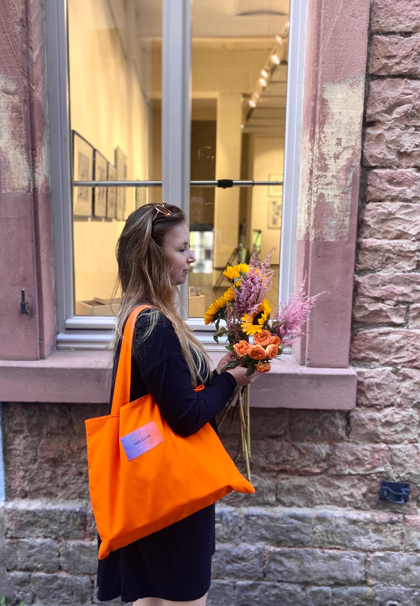 Love Is Love Shopper / Orange