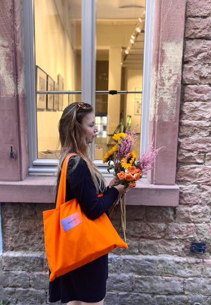 Love Is Love Shopper / Orange